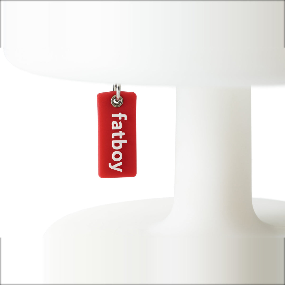 Edison la Surprise Domestica – Stem with Fatboy Tag Close-up