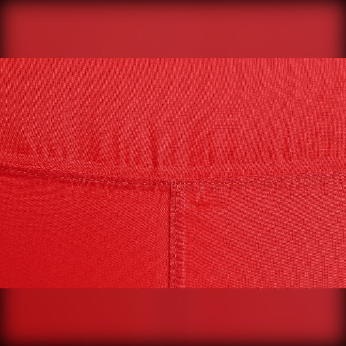Lamzac O 3.0 Red Domestica – Fabric Seam Close-up