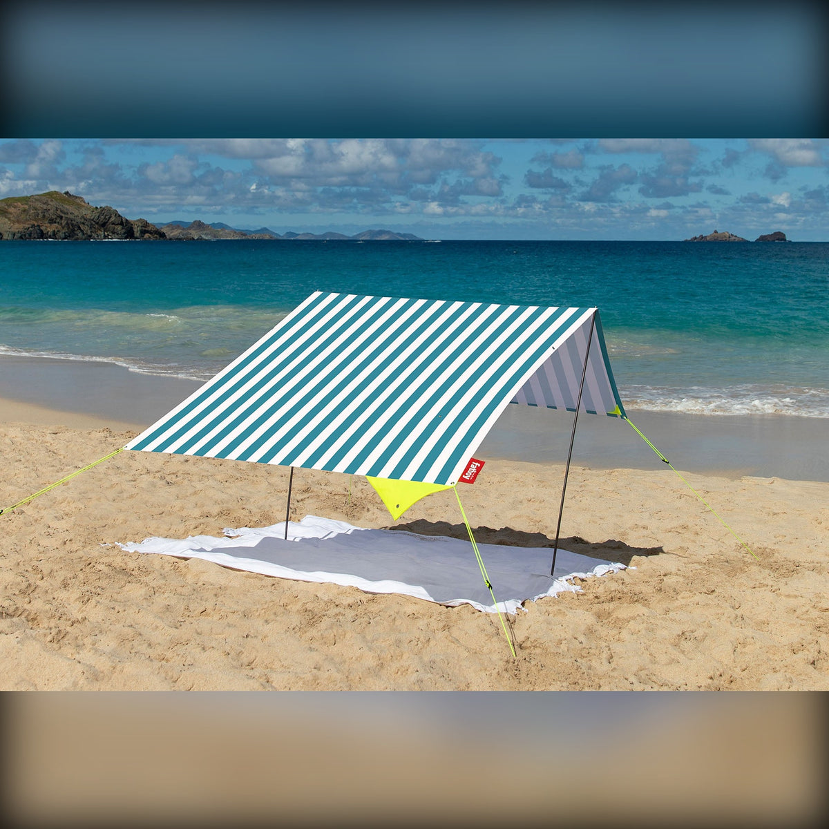 Miasun Azur Domestica – Lifestyle – Set Up on a Sandy Beach Over a Towel