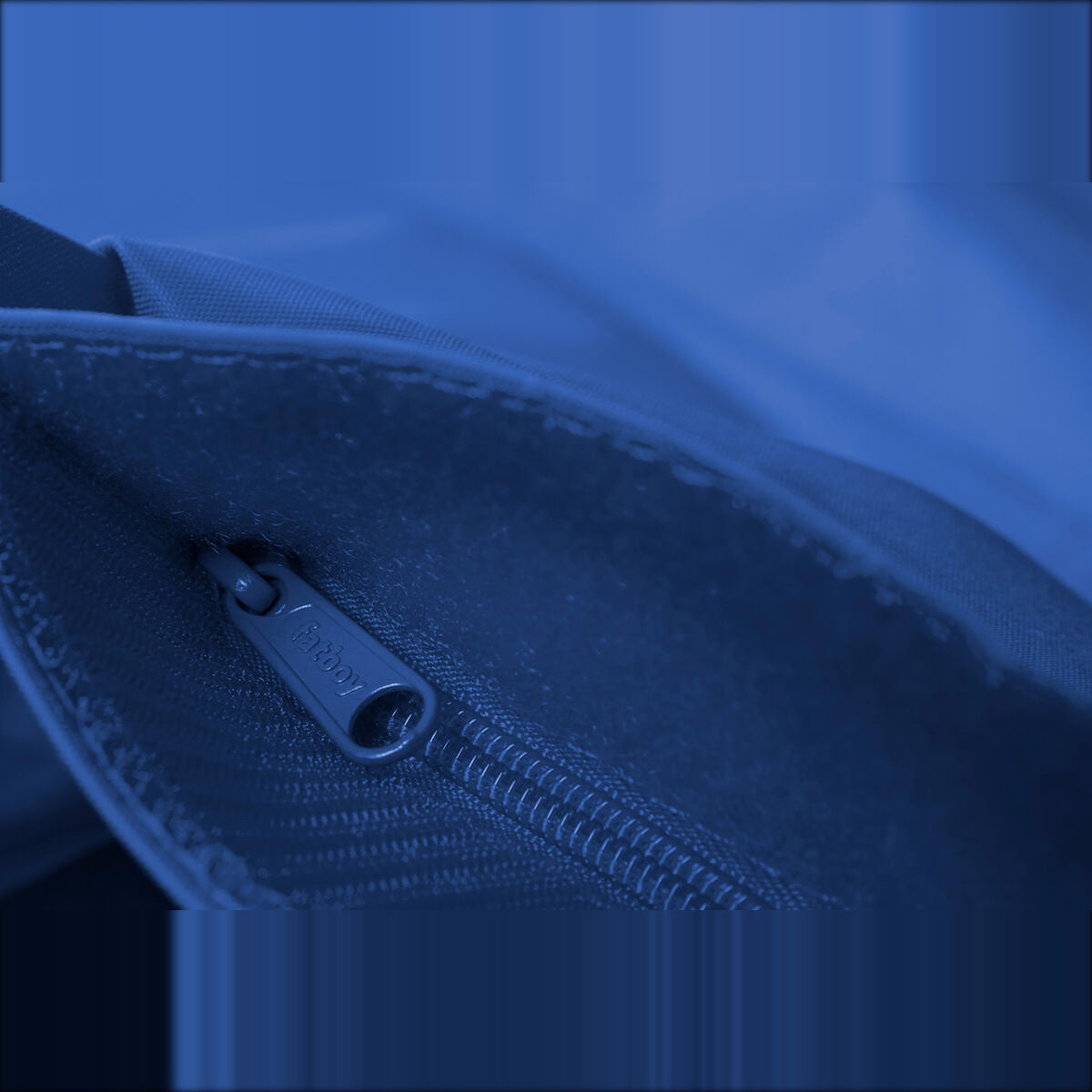 Original Petrol Domestica – Zip Detail Close-up