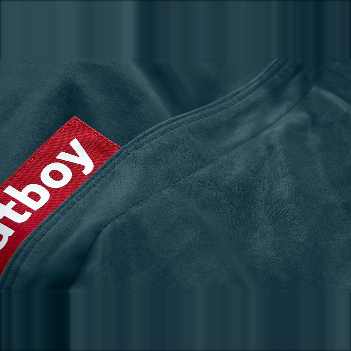 Original Slim Velvet Petrol Domestica – Velvet and Fatboy Label Close-up