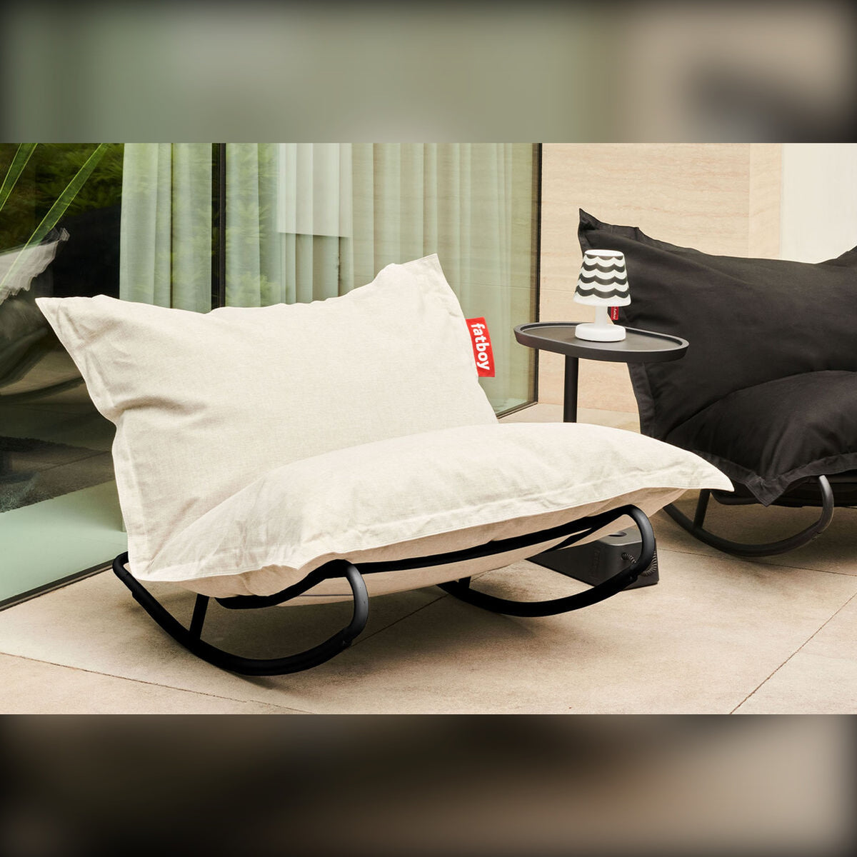 Rock 'n Roll Black Domestica – Lifestyle – Rocking Loungers on a Terrace