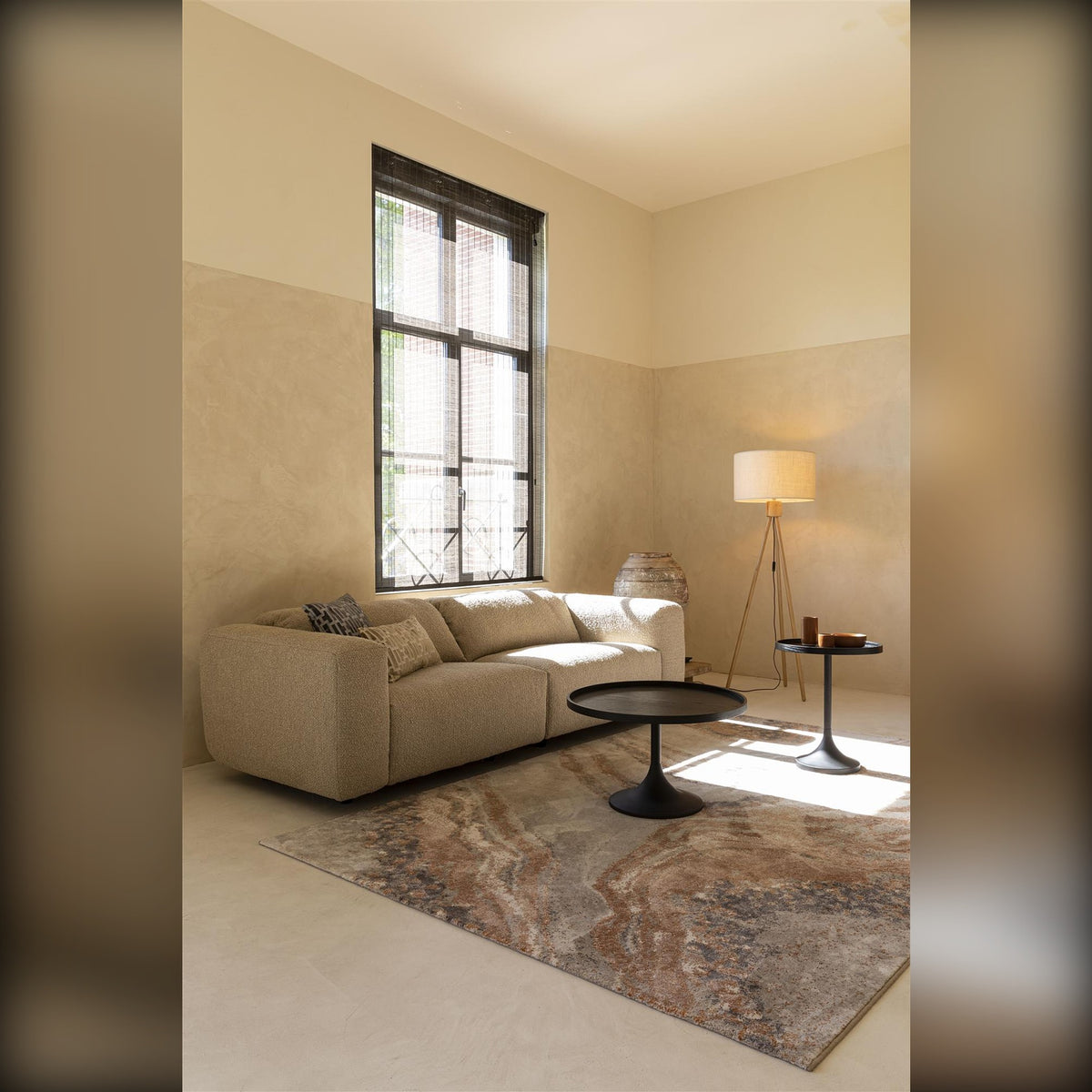 Floor Lamp Fan Bamboo Domestica – Lifestyle – Living Room with Sofa by a Window, Portrait