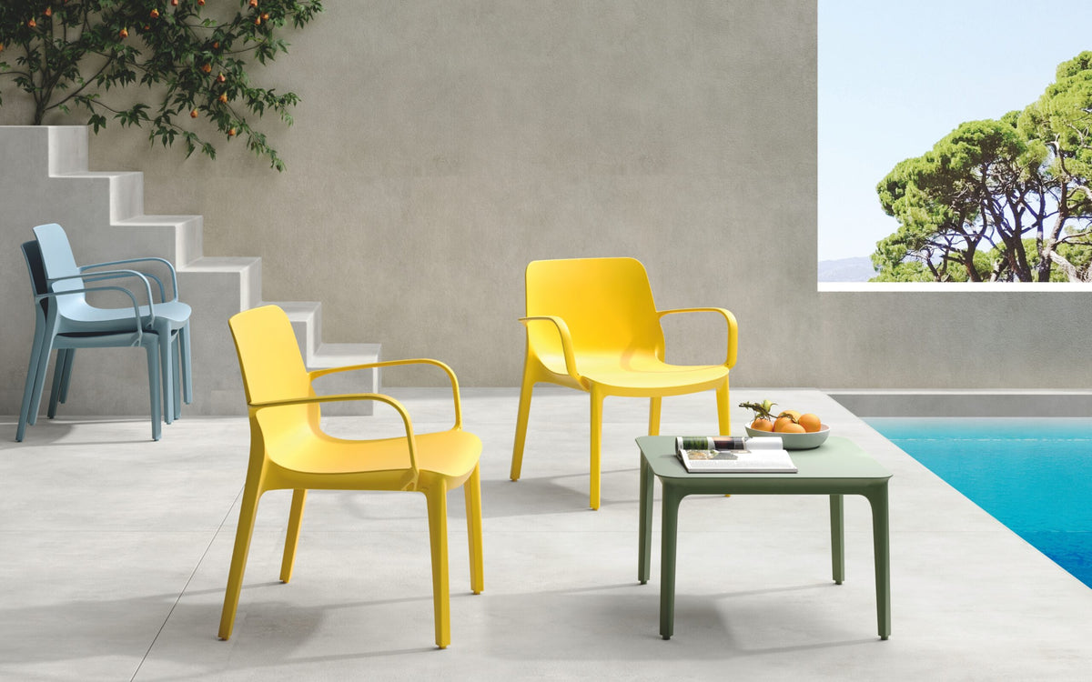 Lounge Chair Genziana – Genziana collection, styled room setting