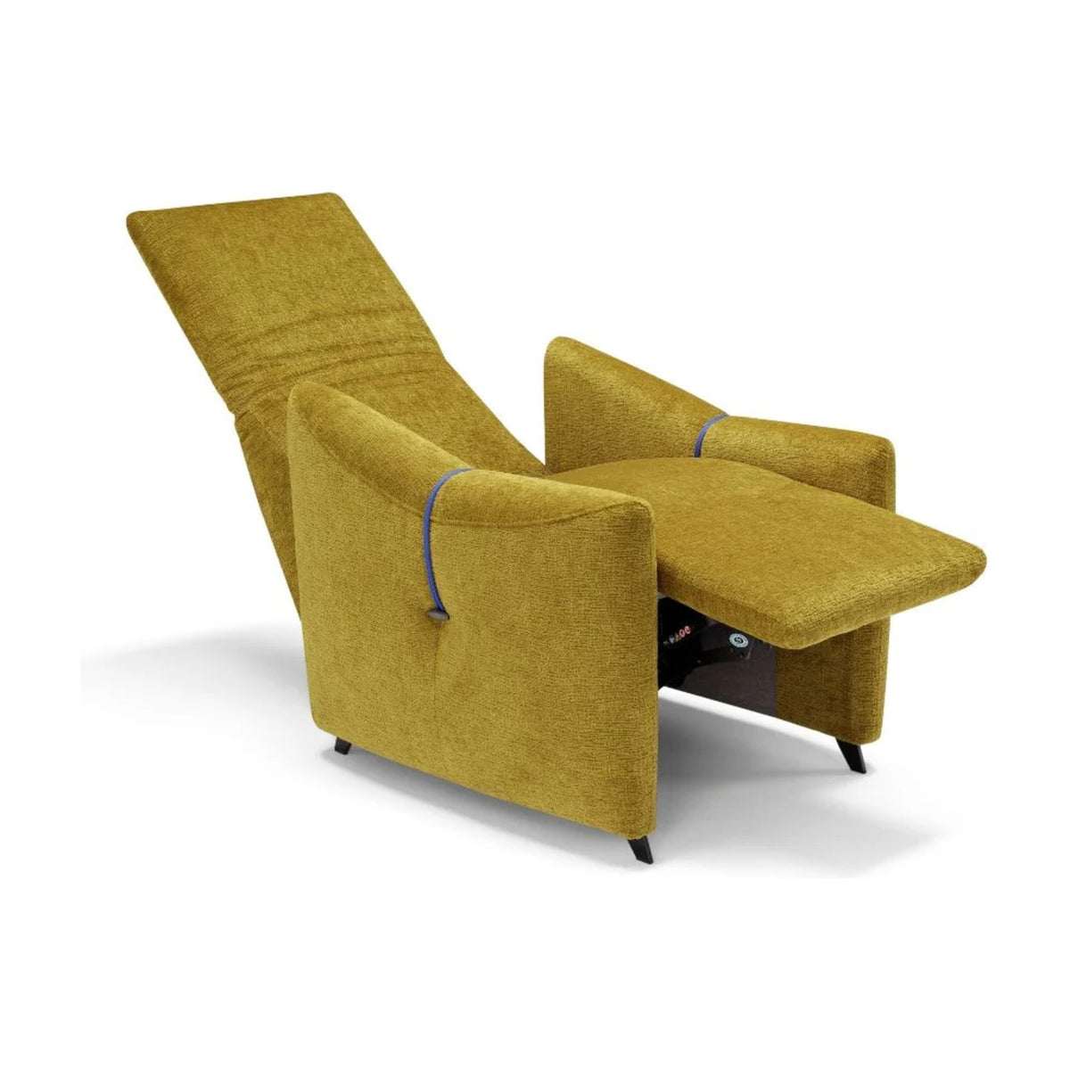 Moky Domestica – Three Quarter View Reclined with Footrest Raised