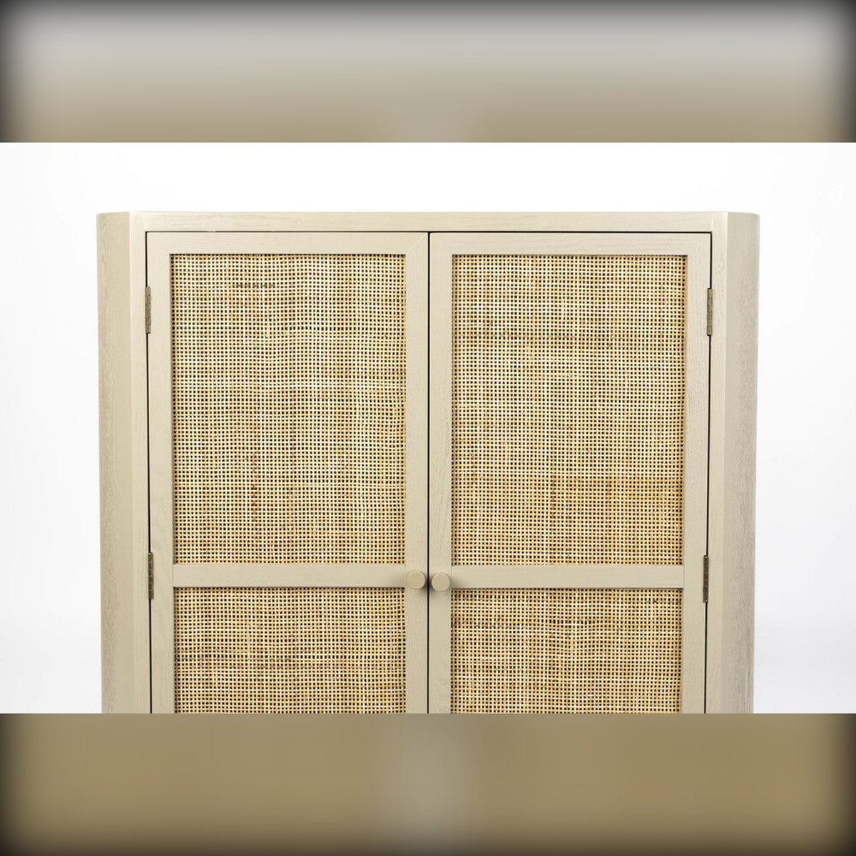 Cabinet Amaya Low 2 Doors Beige Domestica – Rattan Doors Upper Close-up
