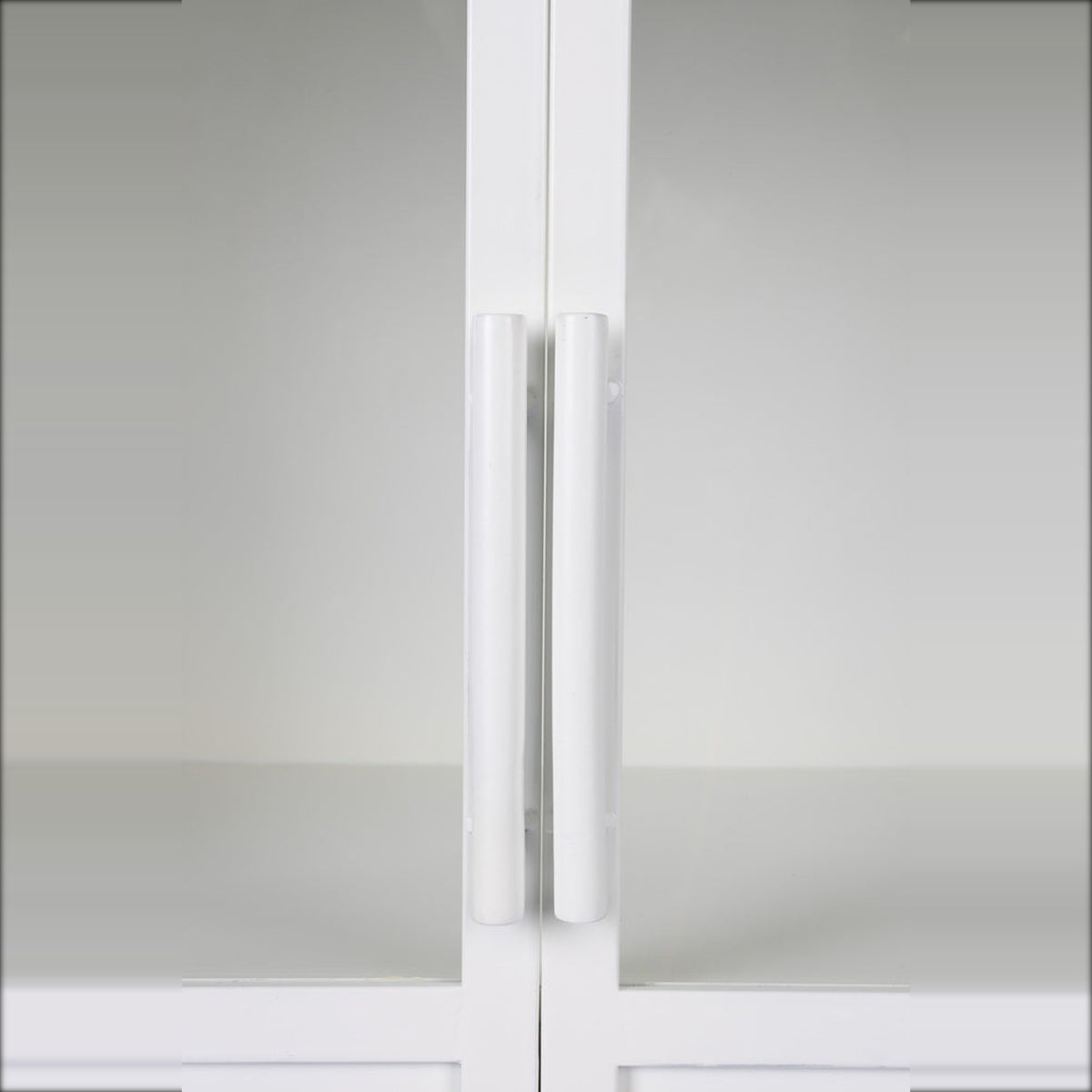 Cabinet Miya High 2do Domestica – Door Handles Close-up