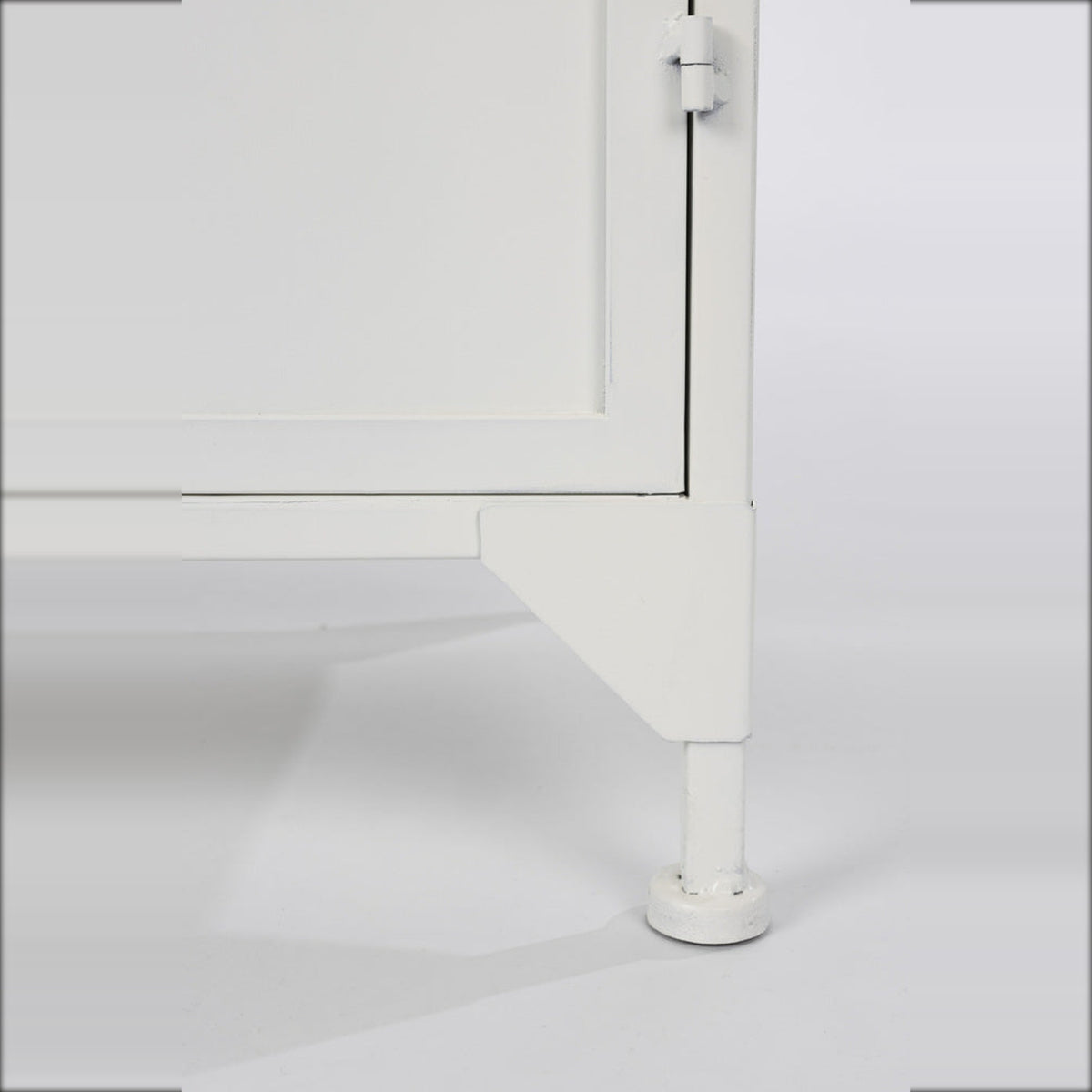 Cabinet Miya High 2do Domestica – Leg Detail