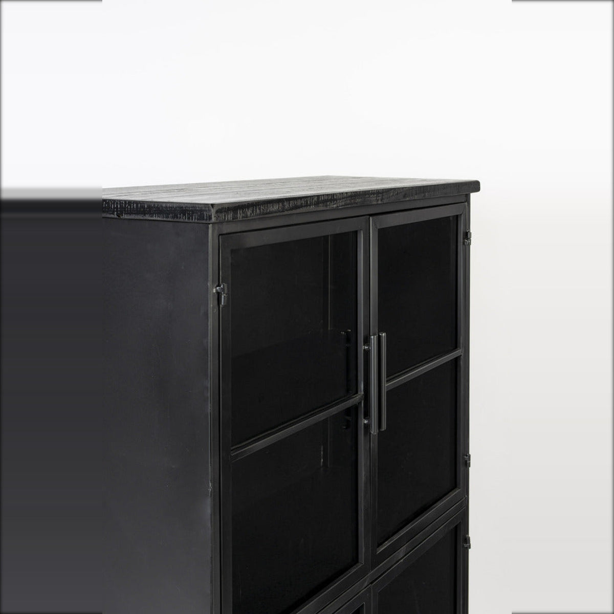 Cabinet Ferre L Domestica – Corner and Shelf Close-up