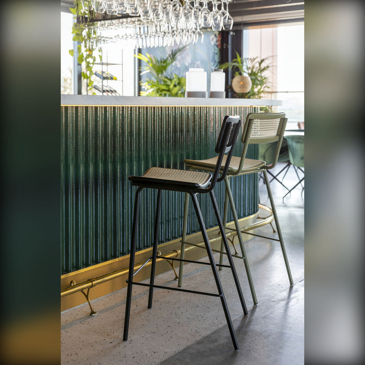 Barstool Jort Natural Black Domestica – Lifestyle – At a Green Bar Counter, Close View