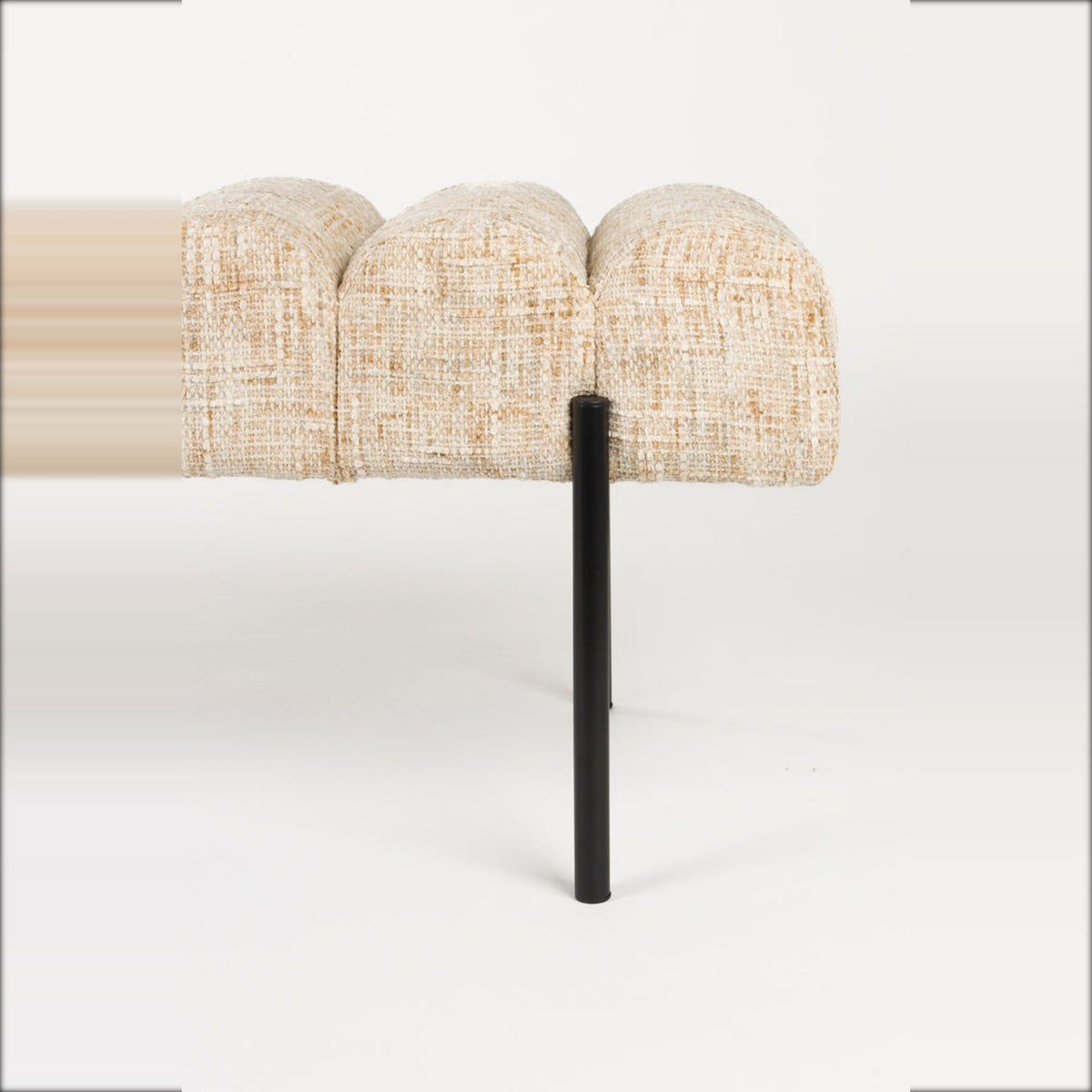 Bench Jethro 160 Beige Domestica – Black Metal Leg Detail