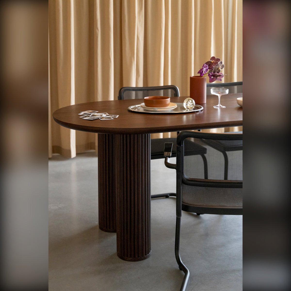 Dining Table Dean Domestica – Lifestyle – Table Set with Plates and Cake