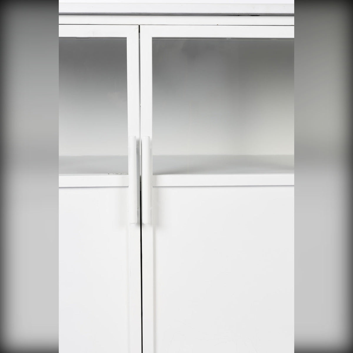 Cabinet Miya Low 3do Domestica – Door Handles Close-up