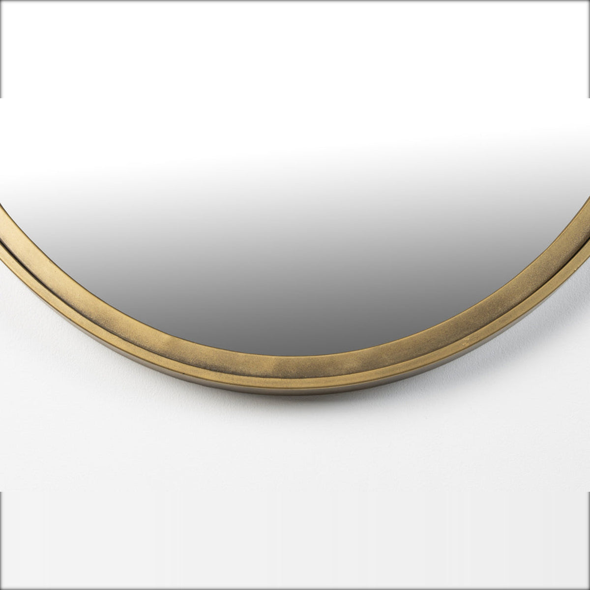 Mirror Matz Oval M Antique Brass Domestica – Frame Base Close-up