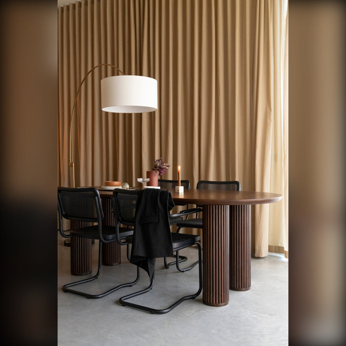 Dining Table Dean Domestica – Lifestyle – Dining Room with Pendant Lamp