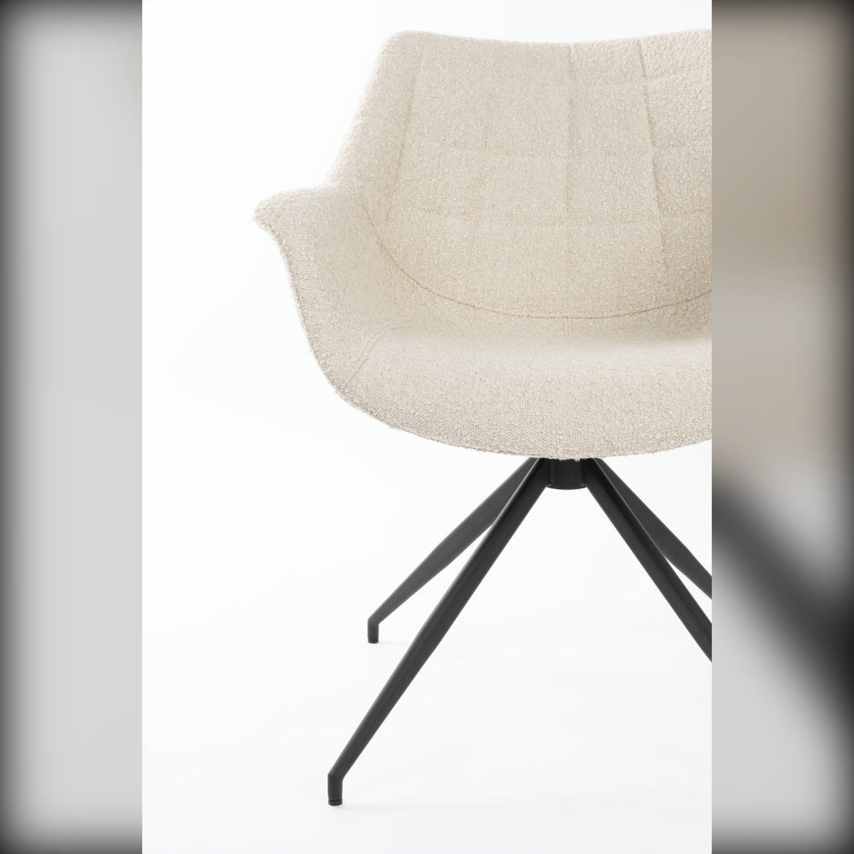 Armchair Doulton Swivel Natural Domestica – Bouclé Seat and Armrests on Black Swivel Base