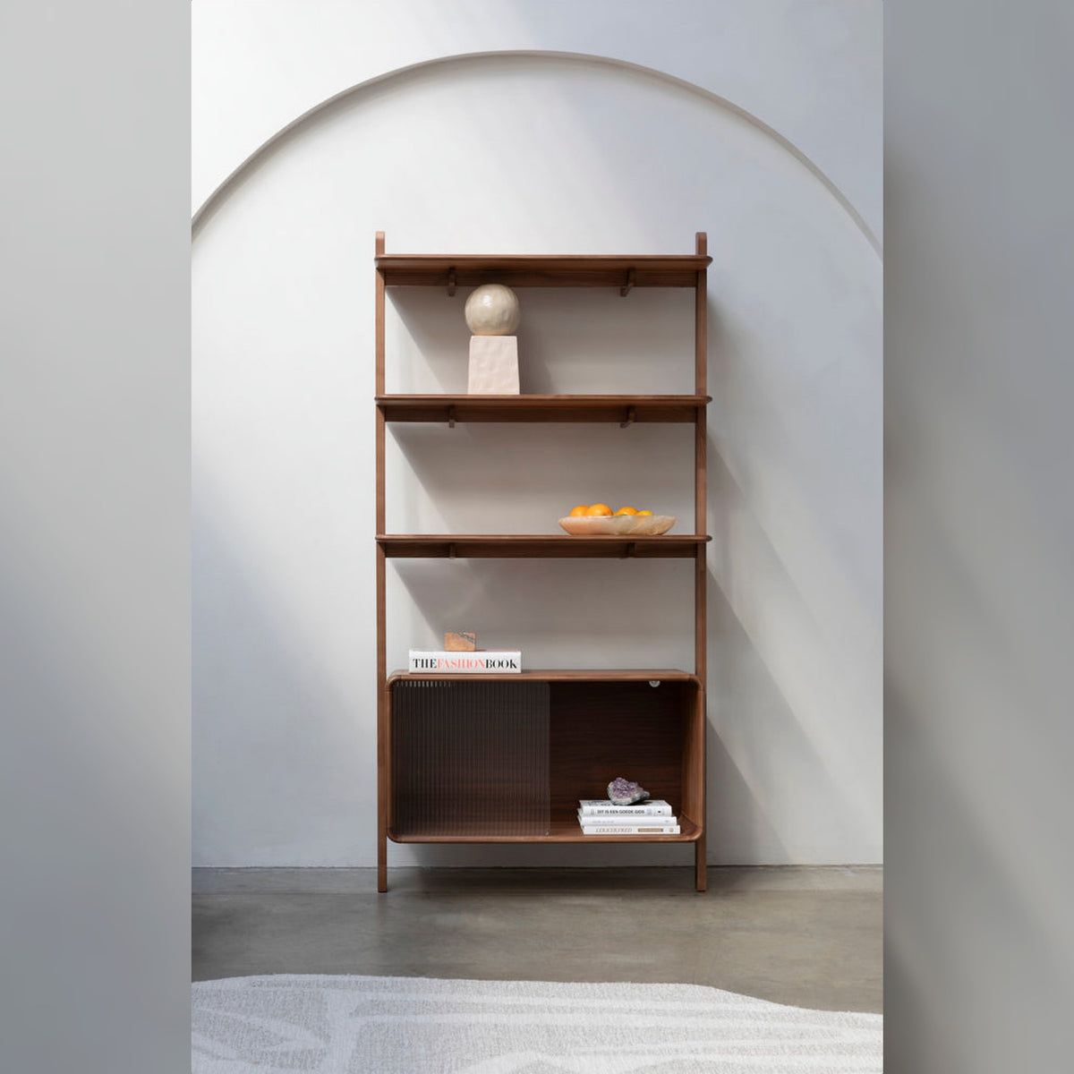 Shelf Rise Walnut Domestica – Lifestyle – Styled Shelves in an Arched Alcove