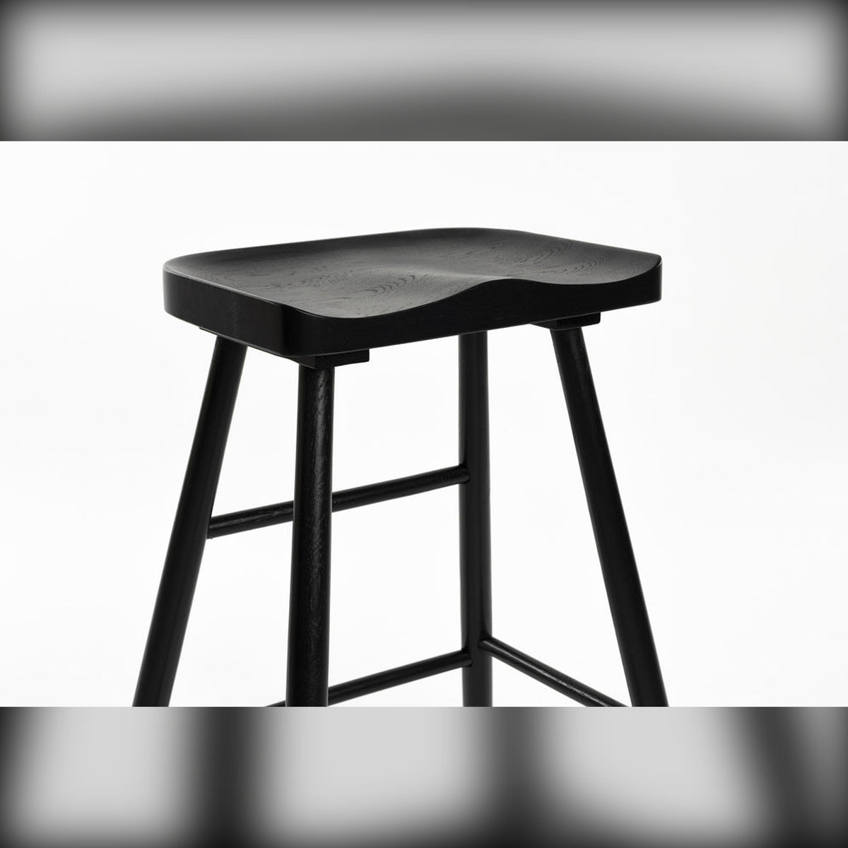 Counter Stool Vander Black Domestica – Seat and Upper Legs Detail