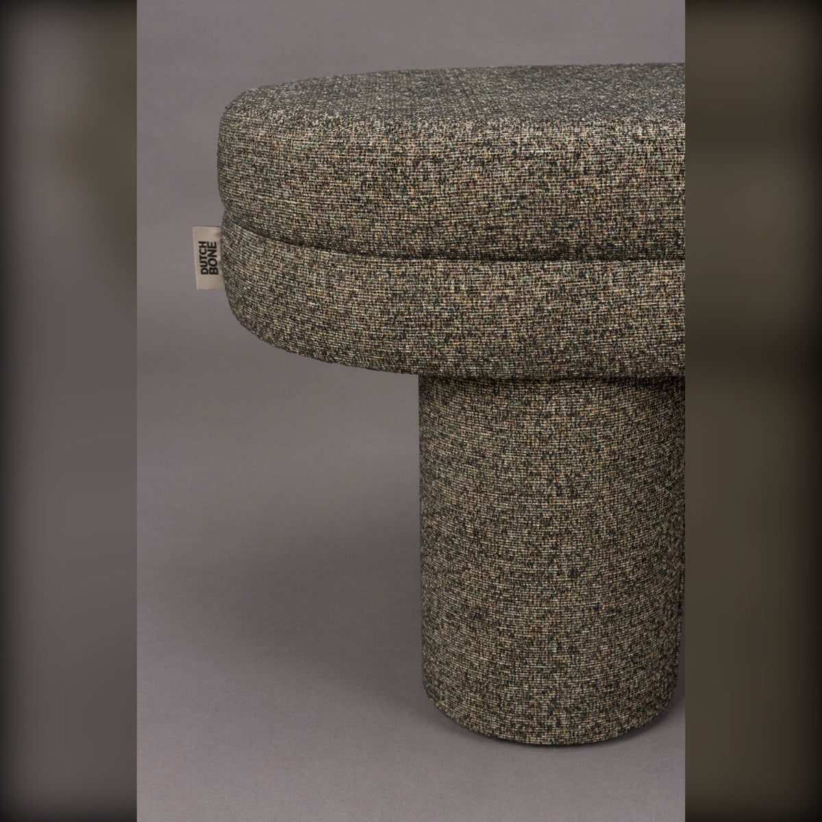 Bench Fern Black Domestica – Seat and Leg Close-up