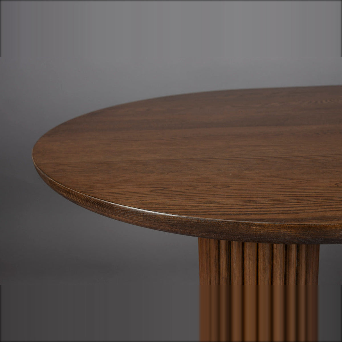 Dining Table Dean Domestica – Rounded Tabletop Edge Detail