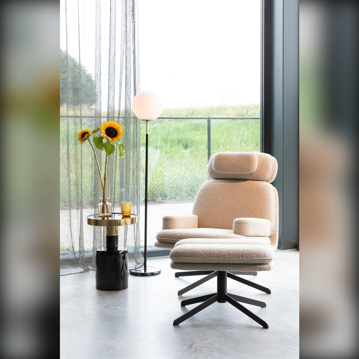 Side Table Glam Black Domestica – Lifestyle – By the Window