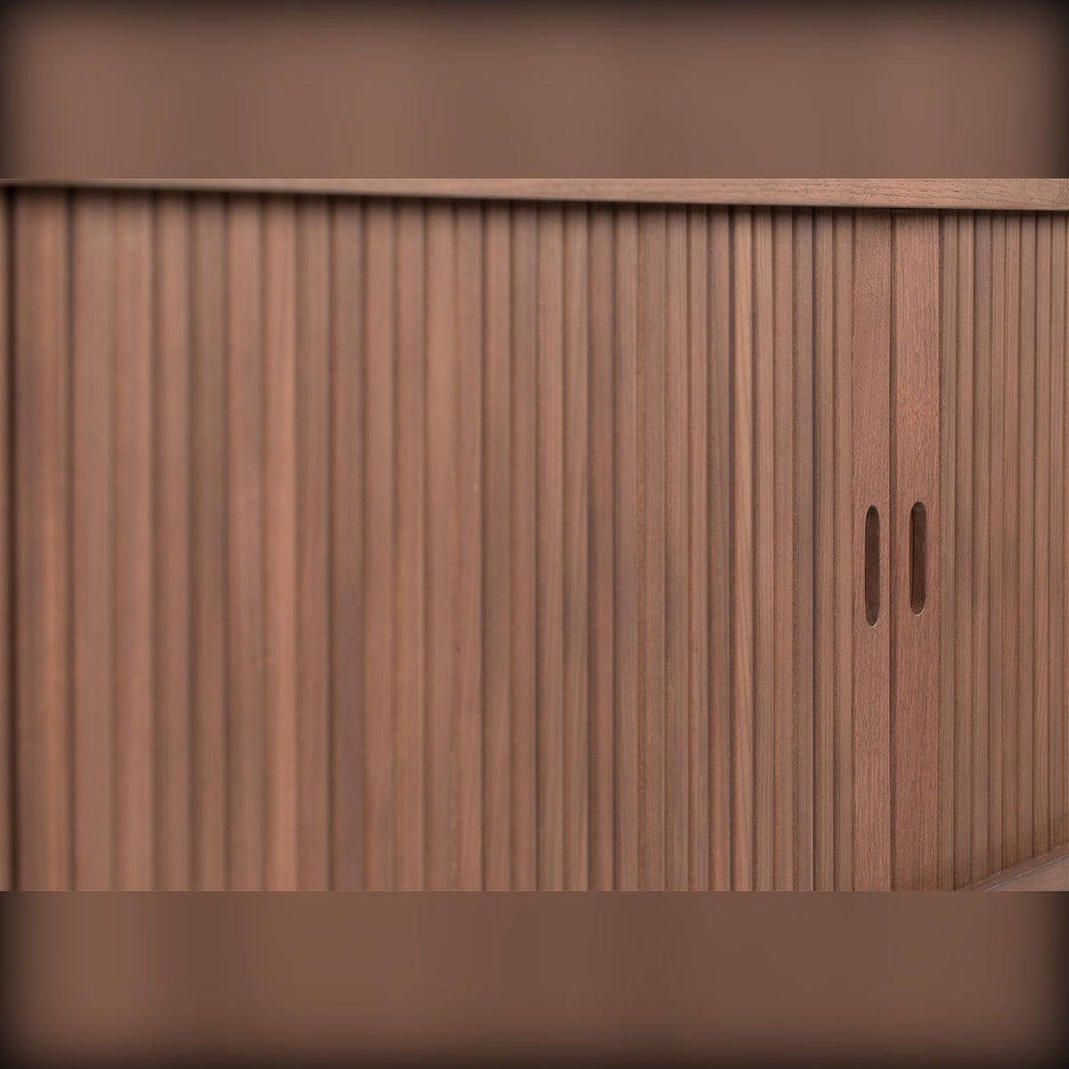 Sideboard Barbier 120 Walnut Domestica – Tambour Doors & Handles Detail