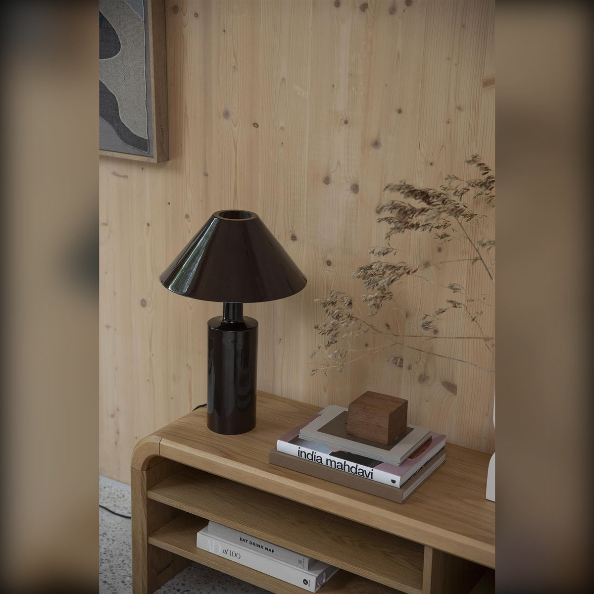 Sideboard Brave Domestica – Lifestyle – Styled with Lamp & Books