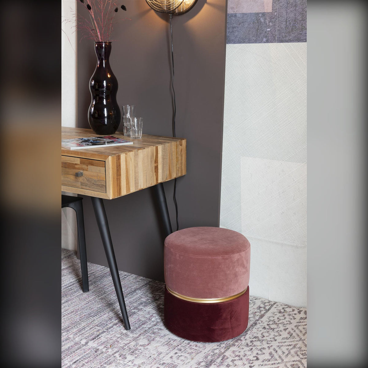 Stool Bubbly Candy Domestica – Lifestyle – Close-up in a Living Room
