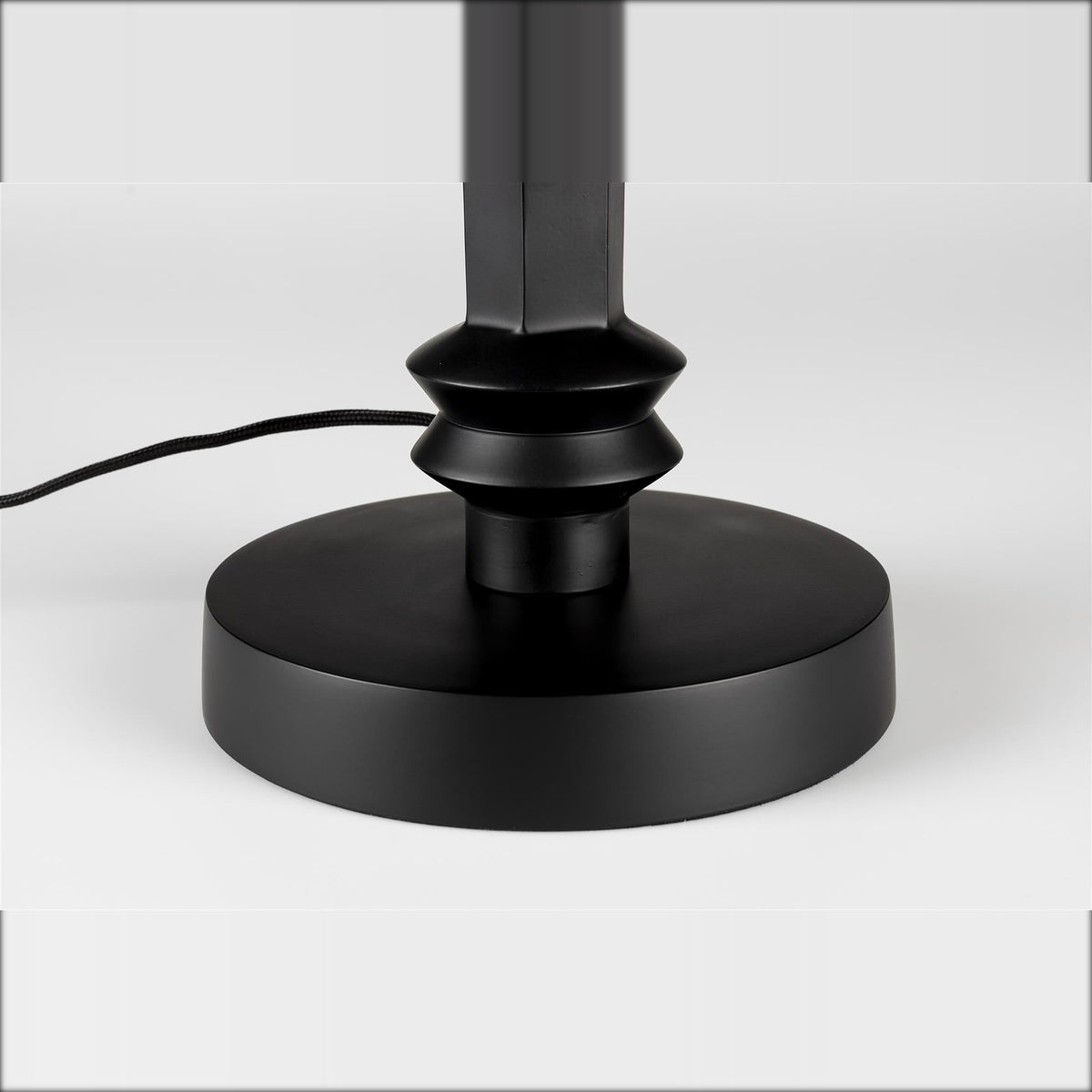 Table Lamp Totem Black Domestica – Base Detail