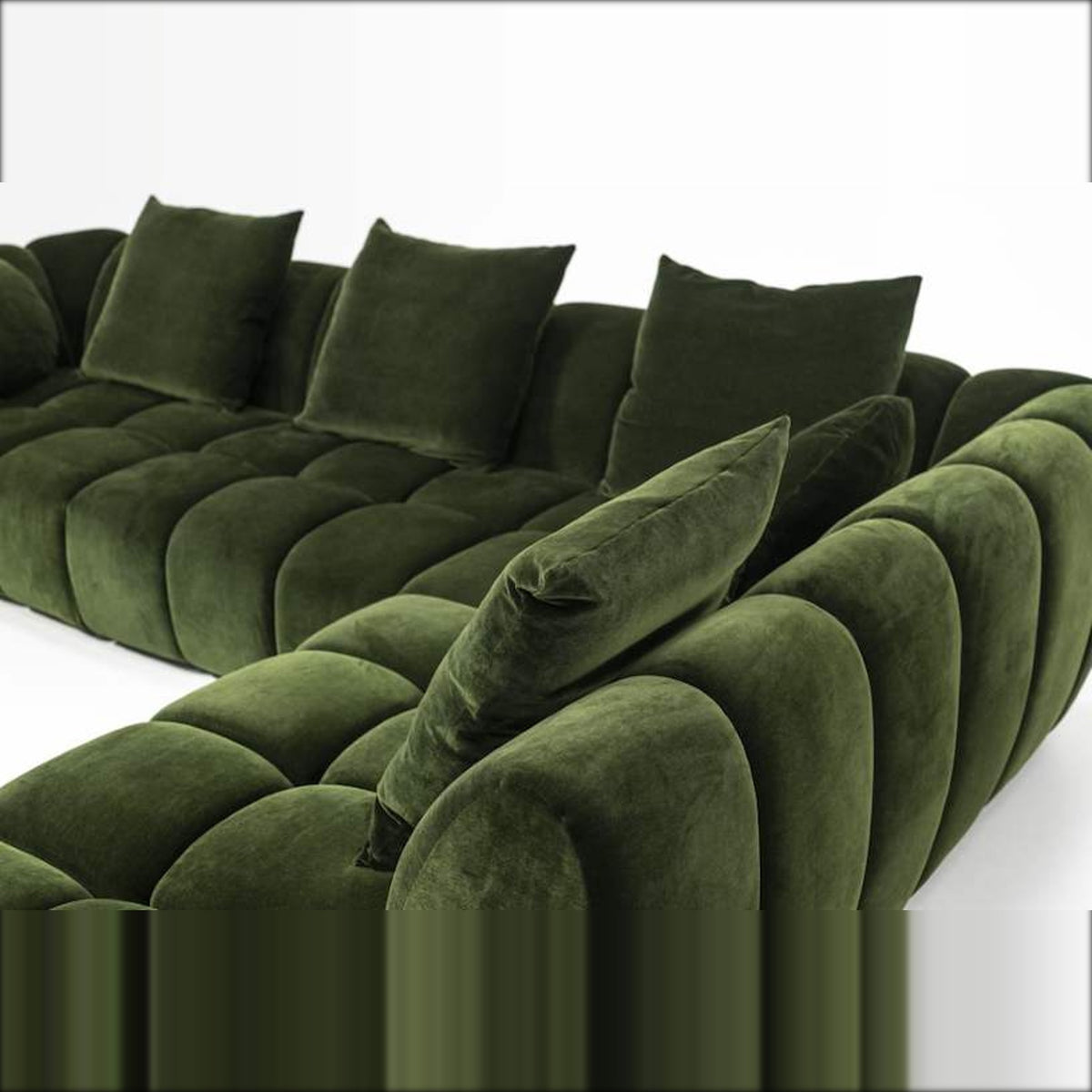 Sofa Eros Corner Forest Green Domestica – Low Angle Front View
