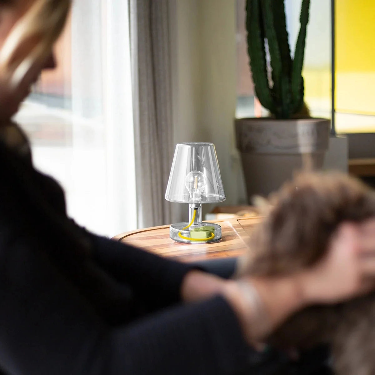 Transloetje Soap Domestica – Lifestyle – In a Living Room