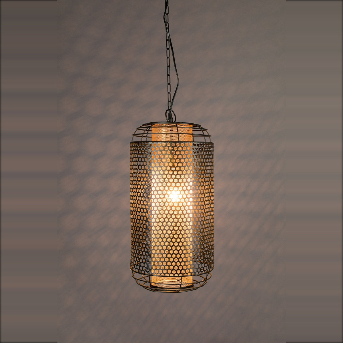 Pendant Lamp Archer L Black Domestica – Lit Pendant Detail