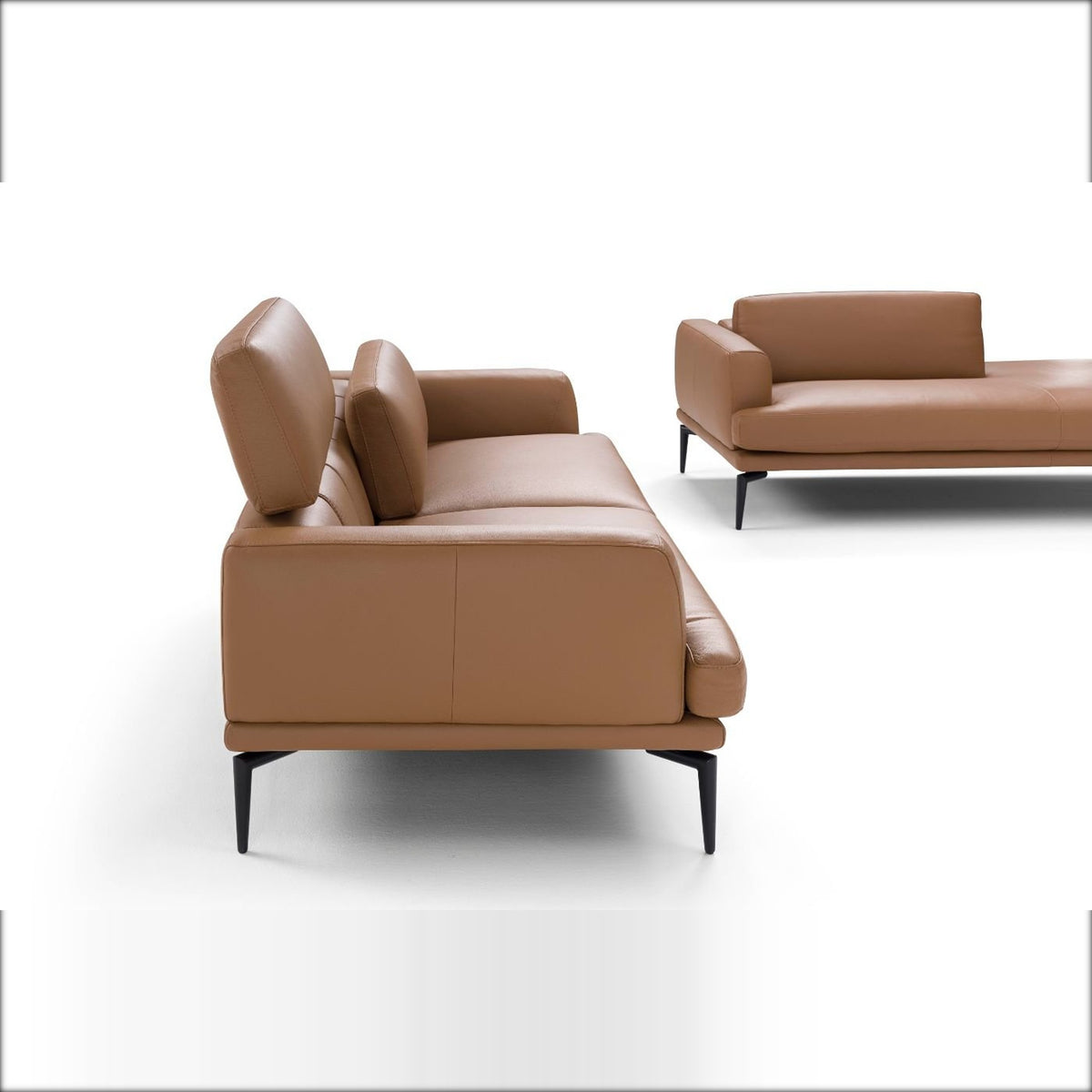 Tiago Domestica – Side View with Raised Headrest and Chaise Longue