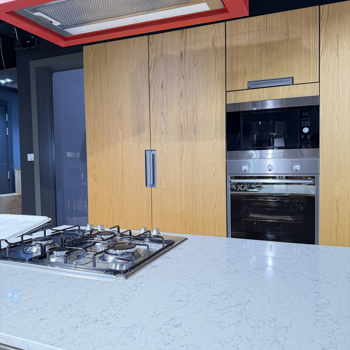 Varsavia Kitchen Domestica – Showroom Model – Gas Hob and Quartz Worktop