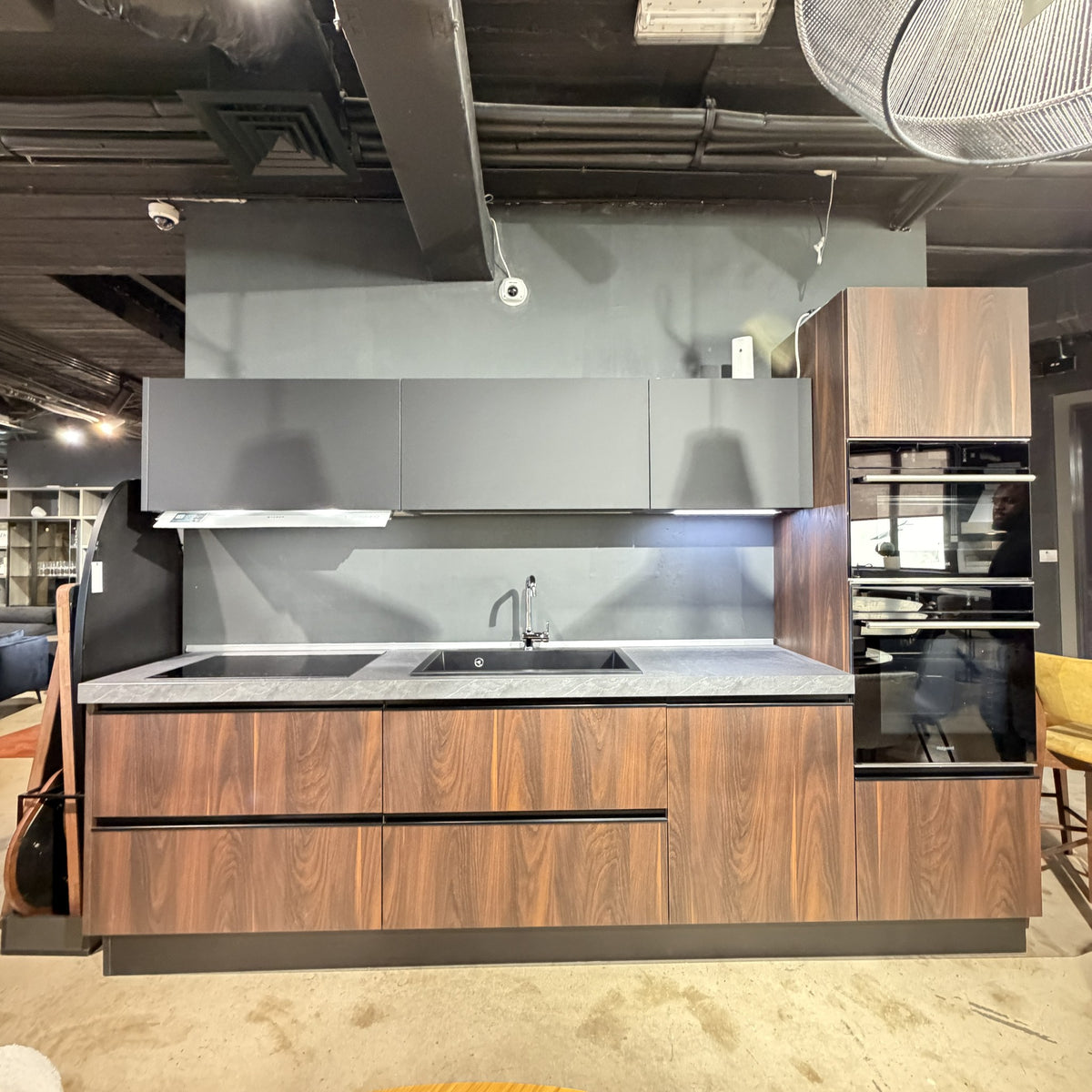 Viola Dark Kitchen Domestica – Showroom Model – Full Kitchen Front View