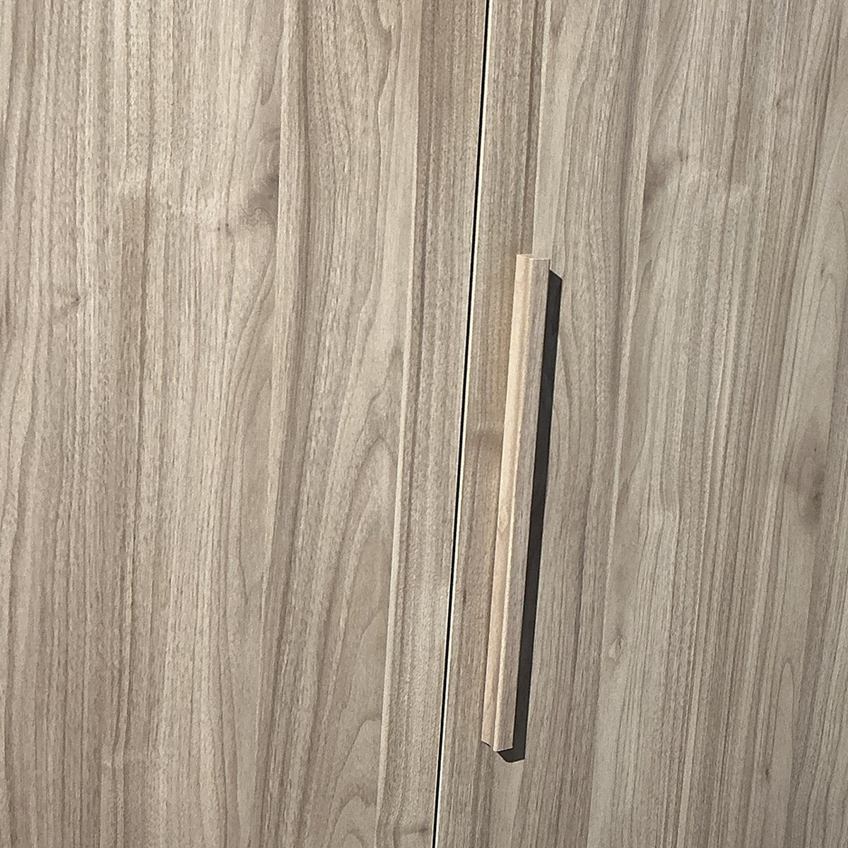 Wardrobe IMAB 6-Door Walnut with Mirrors Domestica – Handle Close-up